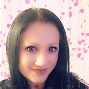 Meet your Posher, Evevelyn